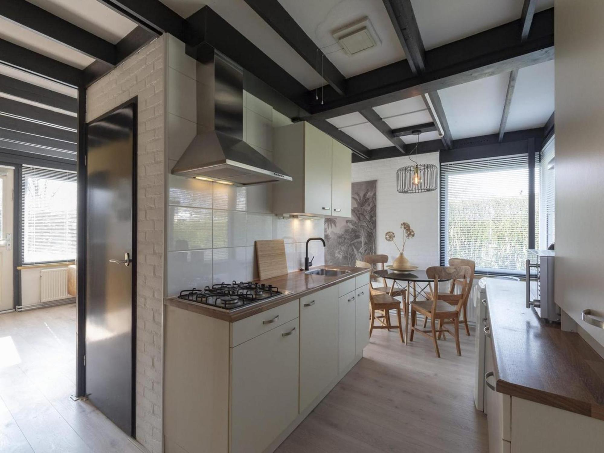 Attractive Bungalow With Modern Furnishings Sint Maartensvlotbrug Exterior foto